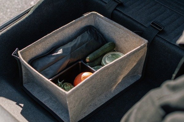 Felt storage box with fresh vegetables inside (ID#5)